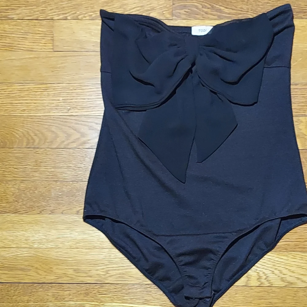 Tobi halter one piece swimsuit with big bow - Picture 8 of 8